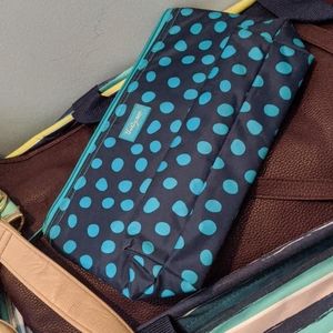 Insulated thirty one pouchk